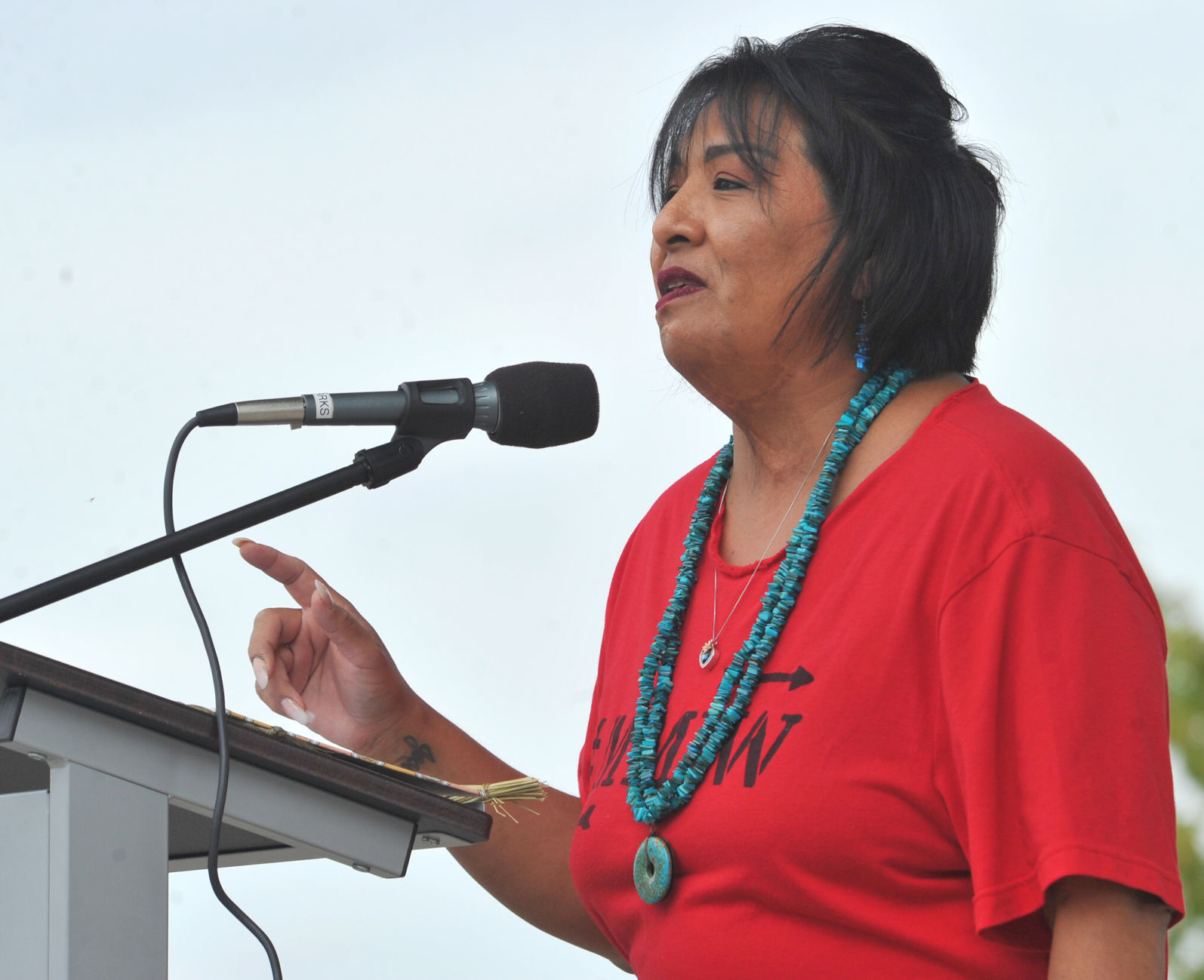 100221-qc-nws-womensrally-091